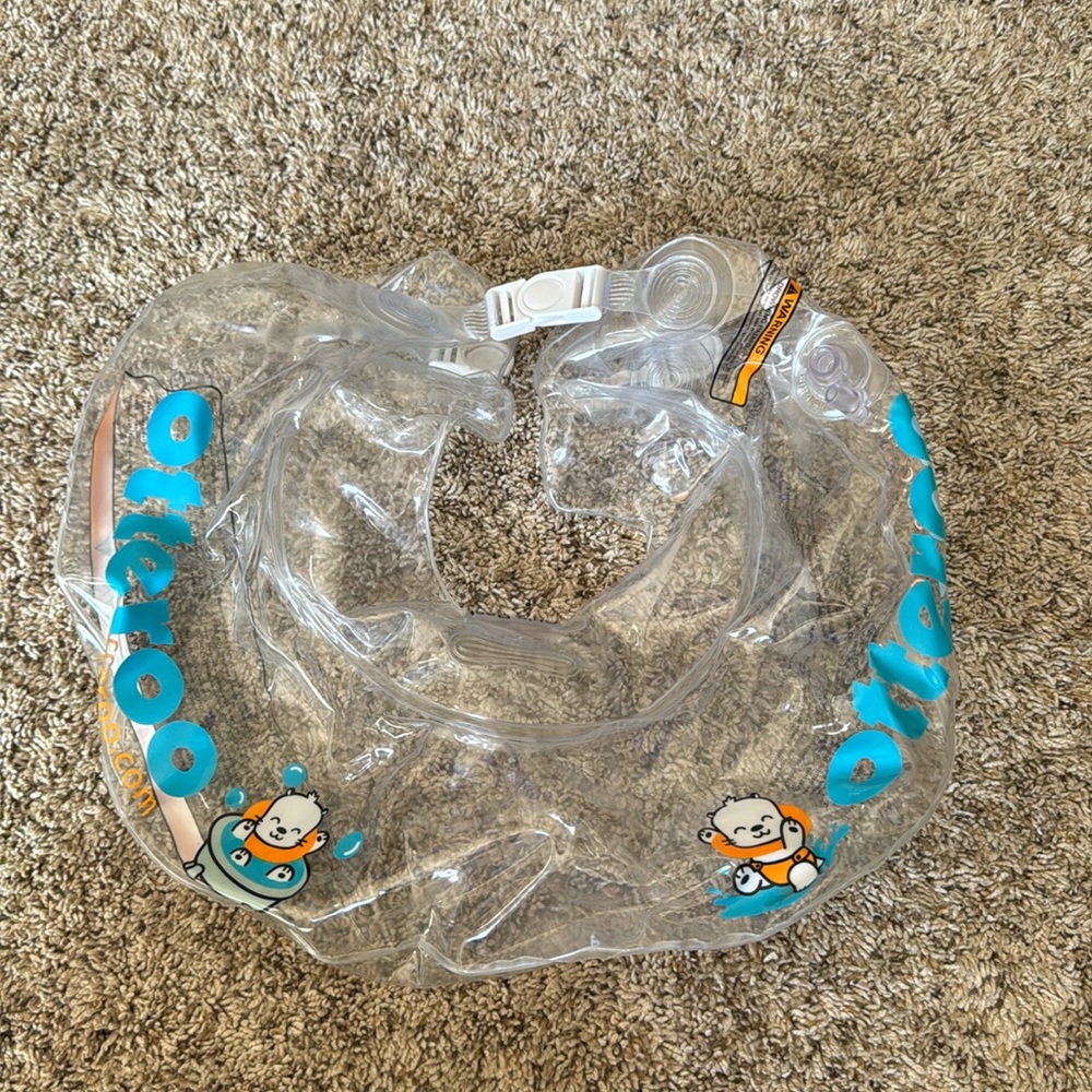 Otteroo baby swimmer float is for bath and or pool